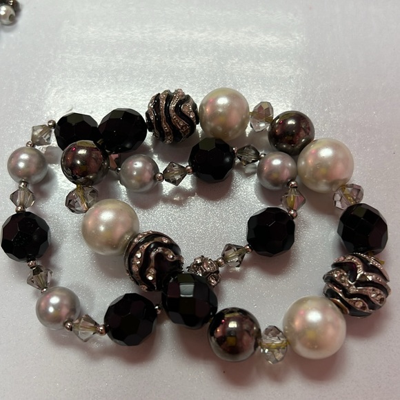 WHITE HOUSE BLACK MARKET JEWELRY MATCHING SET- NECKLACE, 2 BRACELETS & EARRINGS - Picture 4 of 15